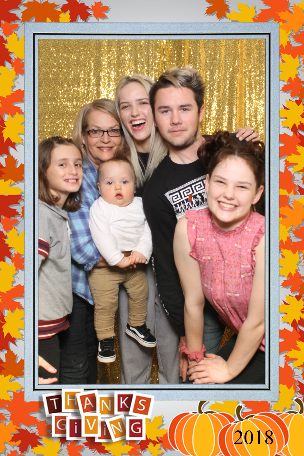 Thanksgiving 2018 | View more photos from the event at gallery.niknoxphotobox.com/u/NiKnox-Photo-Box/Thanksgiving-2018